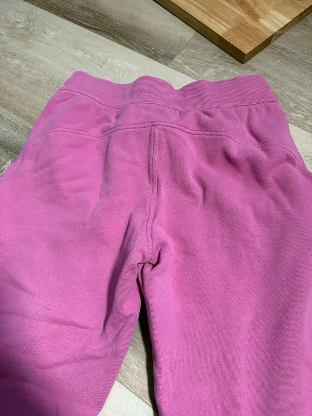 Lululemon scuba joggers size 6 bubblegum pink